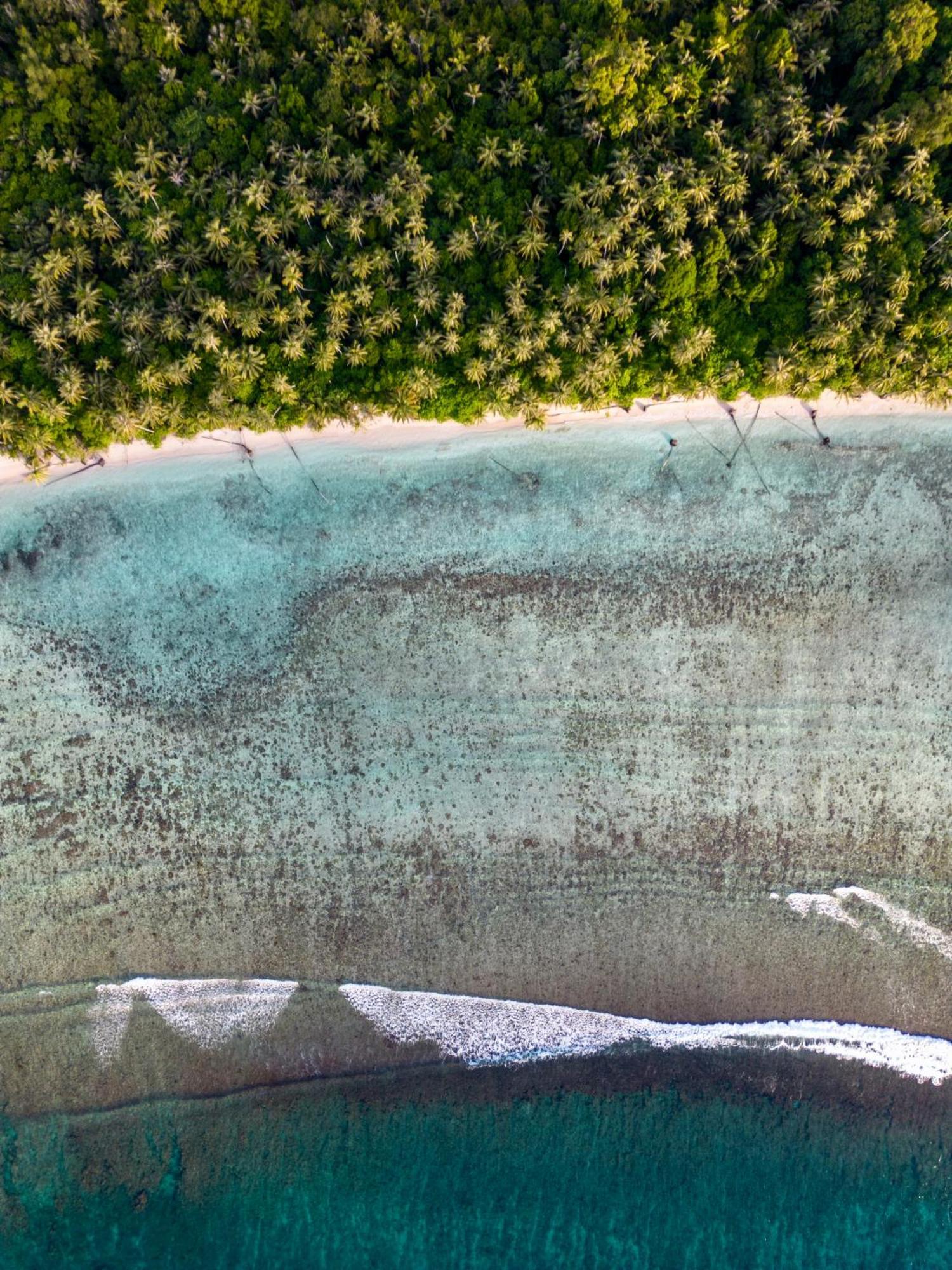 Ira Bungalows Pulau Banyak Alaban Exterior foto