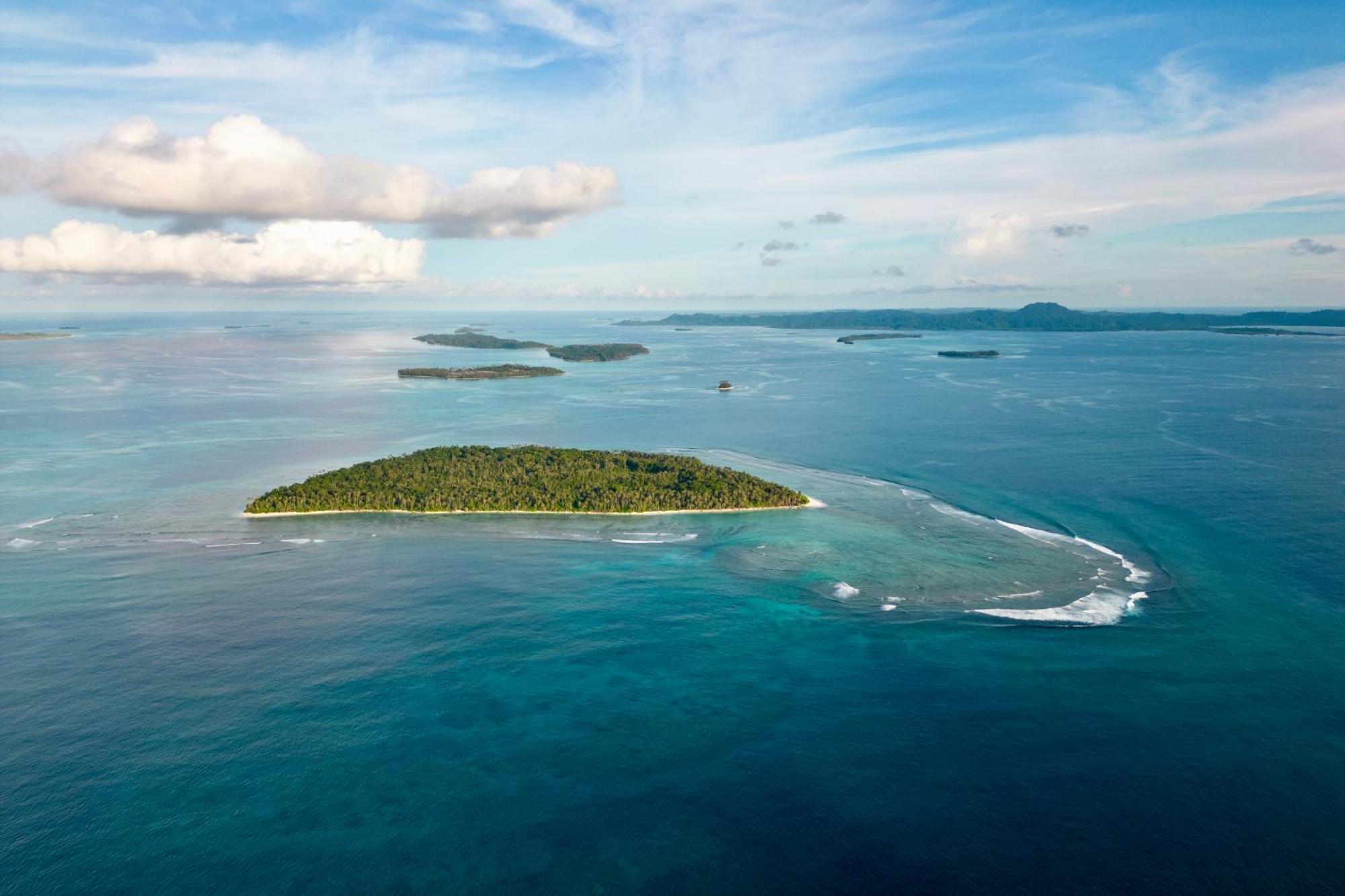 Ira Bungalows Pulau Banyak Alaban Exterior foto