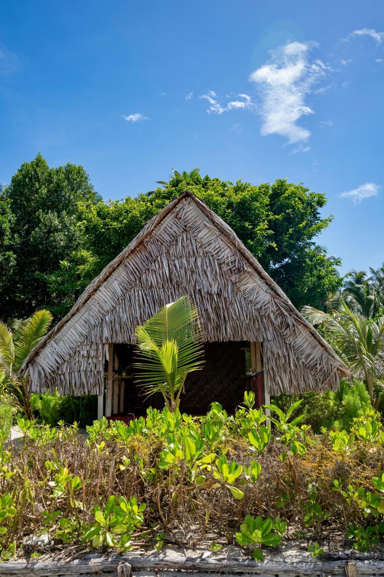 Ira Bungalows Pulau Banyak Alaban Exterior foto